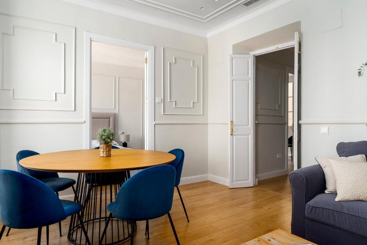 Apartamento Plaza De La Merced 4 Habitaciones Málaga Eksteriør bilde