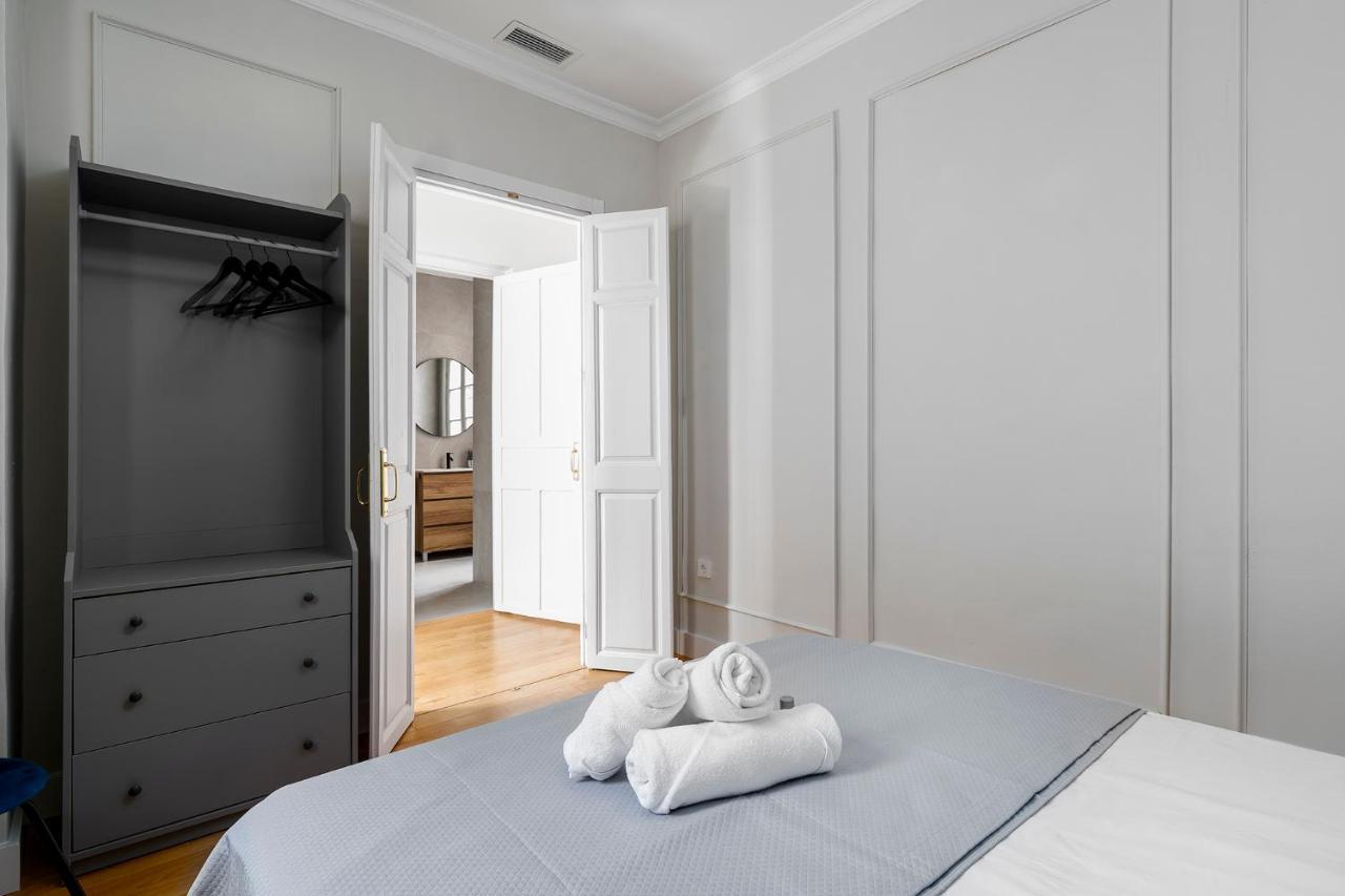 Apartamento Plaza De La Merced 4 Habitaciones Málaga Eksteriør bilde
