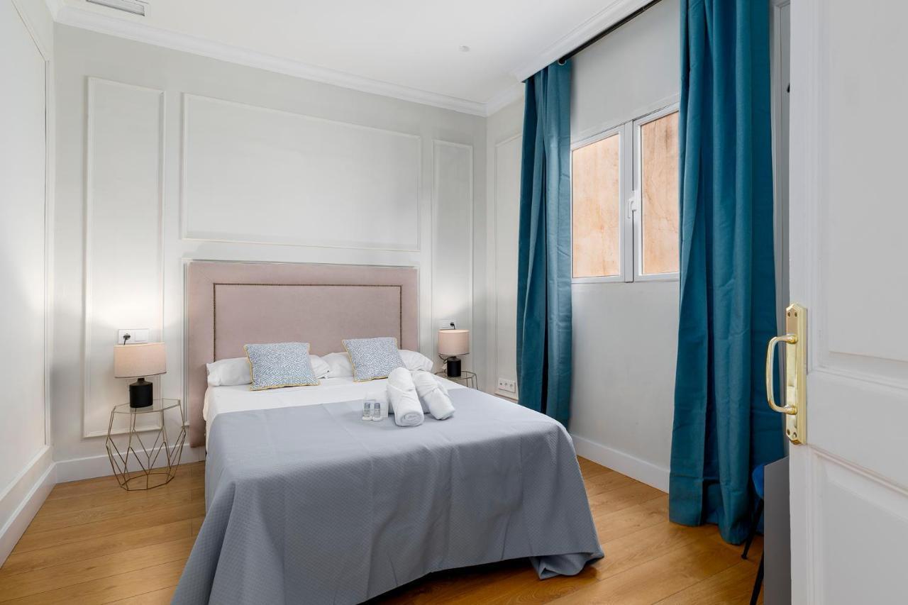 Apartamento Plaza De La Merced 4 Habitaciones Málaga Eksteriør bilde
