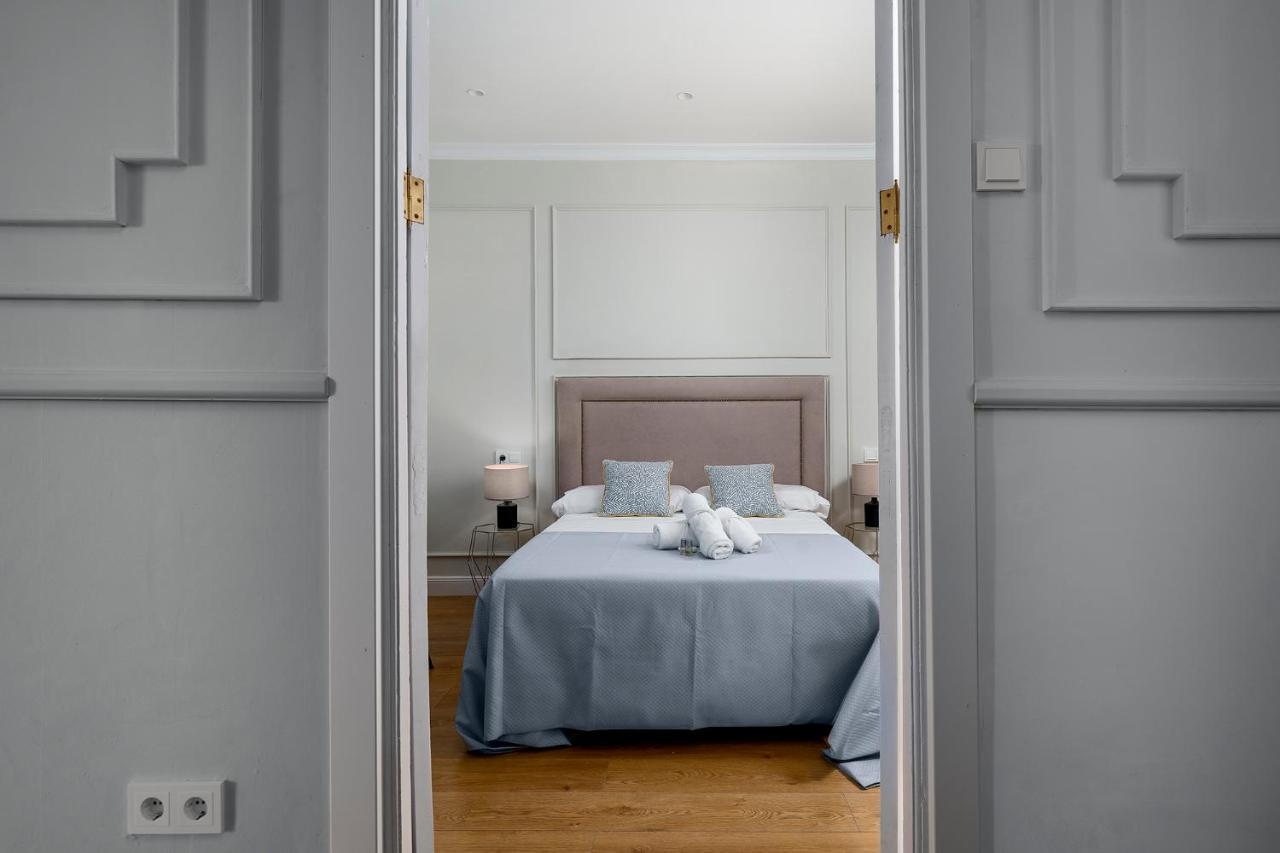 Apartamento Plaza De La Merced 4 Habitaciones Málaga Eksteriør bilde