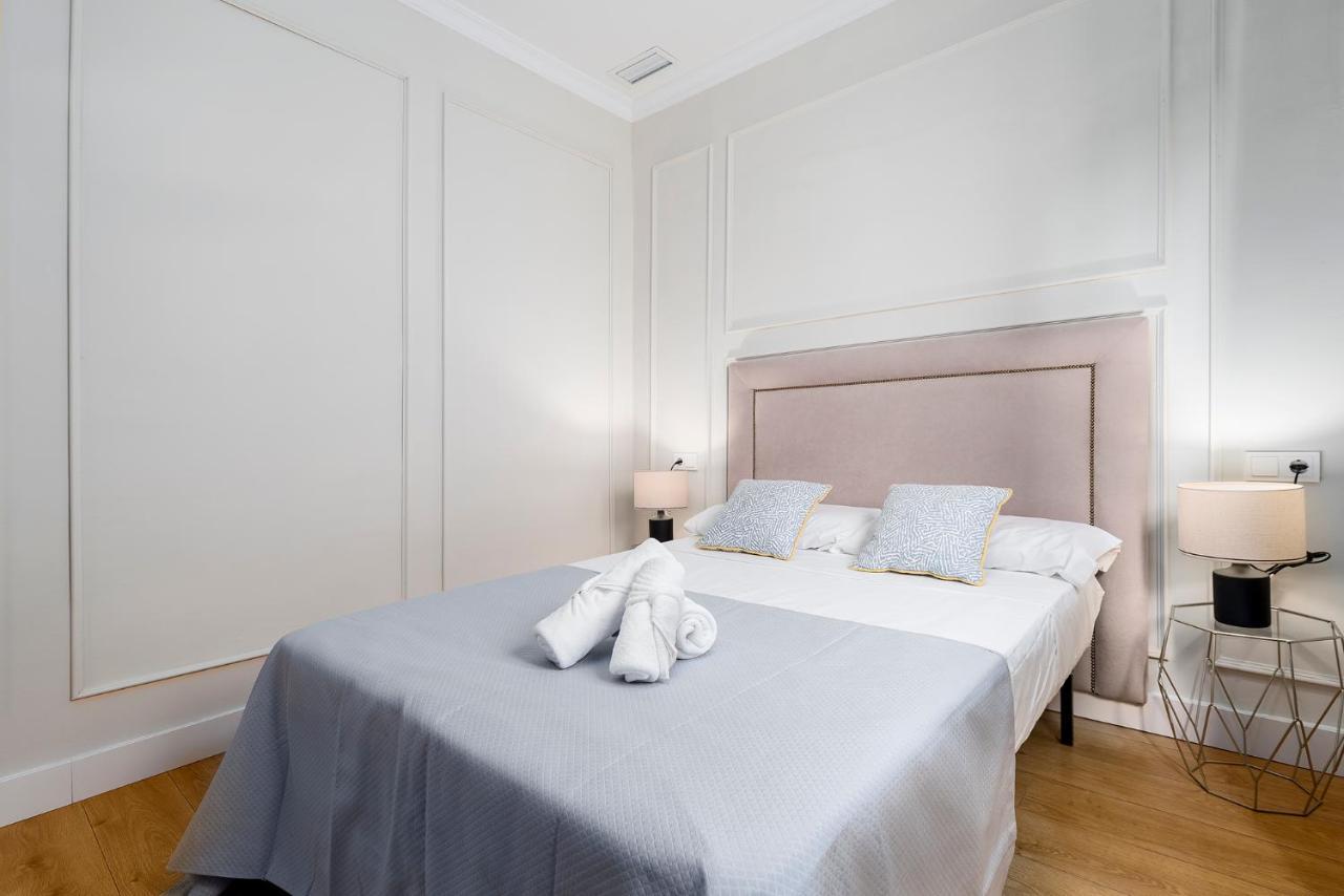 Apartamento Plaza De La Merced 4 Habitaciones Málaga Eksteriør bilde
